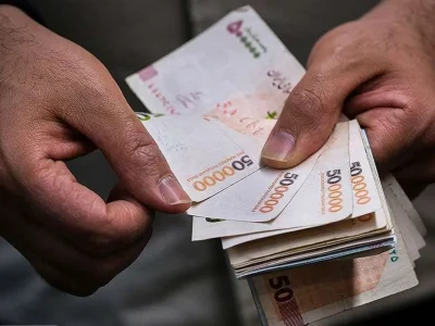 یارانه نقدی فروردین ماه دهک‌های یک تا ۳ واریز شد